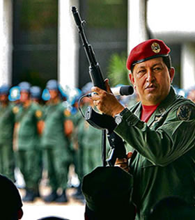 chavez armas Mientras arma a la guerrilla y financia al Polo Democrático, Chávez anuncia guerra contra Colombia