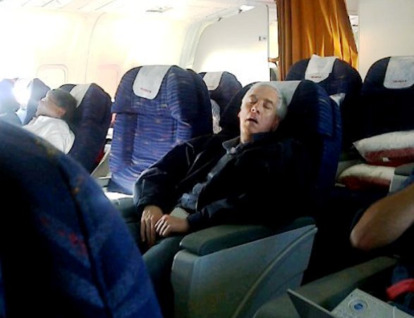 samuel durmiendo