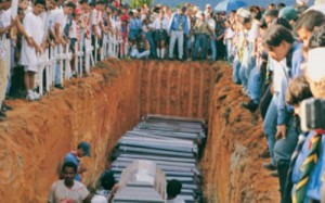 Masacre de Machuca cometida por el ELN. A De la Calle no le importaron estos y otros muertos. Estaba empecinado en otorgarles indulto y beneficios a los del ELN