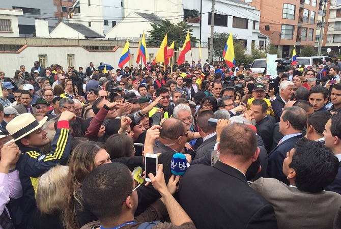 Presente, presente, presente..! dijeron los colombianos