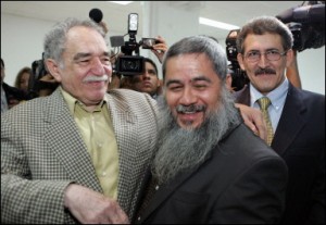 García Márquez en compañía de otro de sus grandes amigos, "Pacho Galán", líder terrorista del ELN