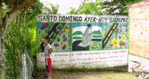 Este mural es prueba de la mitomanía de quienes saben que los asesinos de los 17 pobladores fueron las FARC