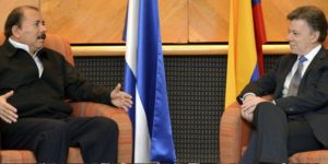 Daniel Ortega y Juan Manuel Santos ¿hablando de la farsa?