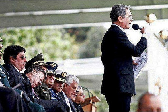 Juan Manuel Santos, cuando era ministro de Defensa del presidente Alvaro Urive Vélez