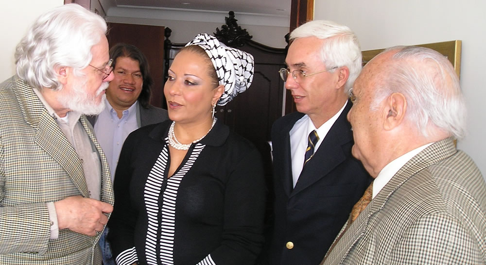 Carlos Gaviria, Venus Albeiro Silva y Jorge Robledo, del Polo Democrático, miembros del Foro de Sao Paulo, con Piedad Córdoba, del Partido Liberal y Marcha Patriótica, grupo político de las FARC, también del FSP