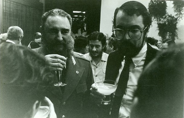 El tirano Fidel Castro y su amigo Felipe López Caballero, dueño de la Revista Semana