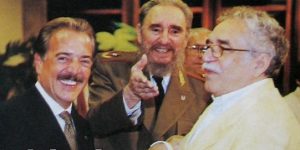 Gabriel García Márquez con Fidel Castro y Andrés Pastrana, celebrando la idea de caguanizar a Colombia