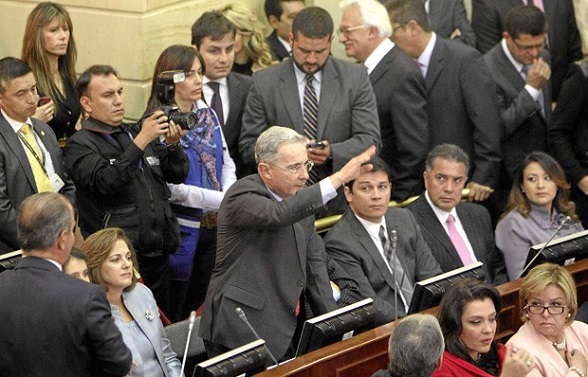 El ex presidente Álvaro Uribe Vélez, hoy senador de la República
