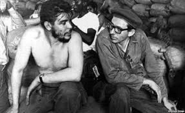 Orlando Borrego junto al Che Guevara
