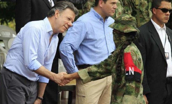 Juan Manuel Santos siempre ha apoyado la impunidad para el narcoterrorismo "guerrillero" que asesina y secuestra colombianos civiles y  militares