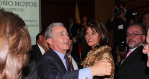 Álvaro Uribe Vélez y Martha Lucía Ramírez
