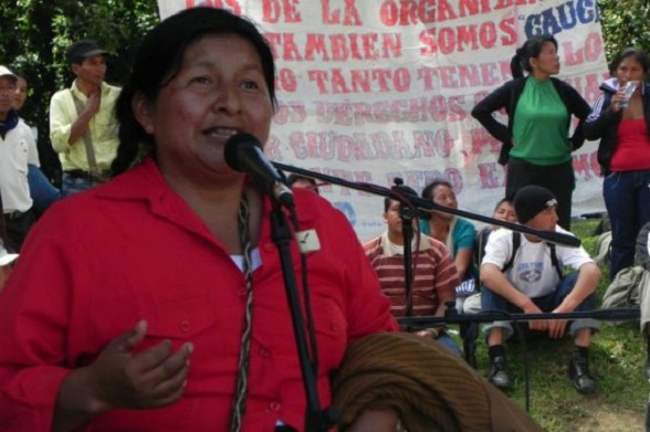Ana Silvia Secué, representante de la organización OPIC. Convertida al cristianismo evangélico, perseguida por las FARC