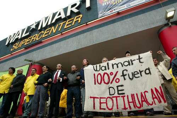 Protestas por proyecto de Walmart en Teotihuacan, México