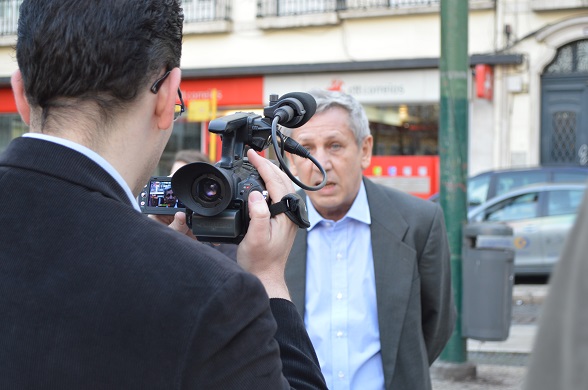 Dalmo Accorsini respondiendo preguntas a la prensa (Foto Periodismo Sin Fronteras)