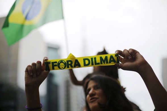 Fuera Dilma