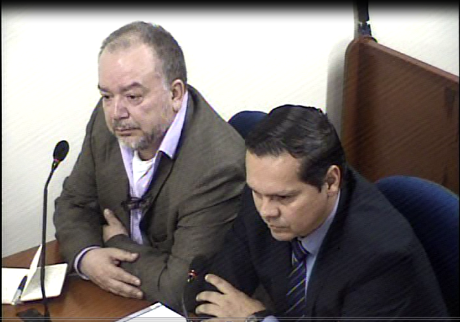 Ricardo Puentes y su abogado, Johm Saulo Melo